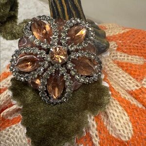 Vintage Elegant Floral Crystal Brooch